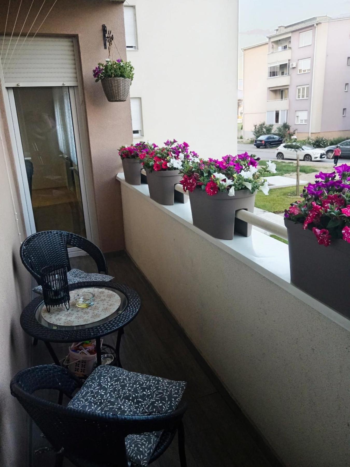 Apartman Lara Pirot Bagian luar foto