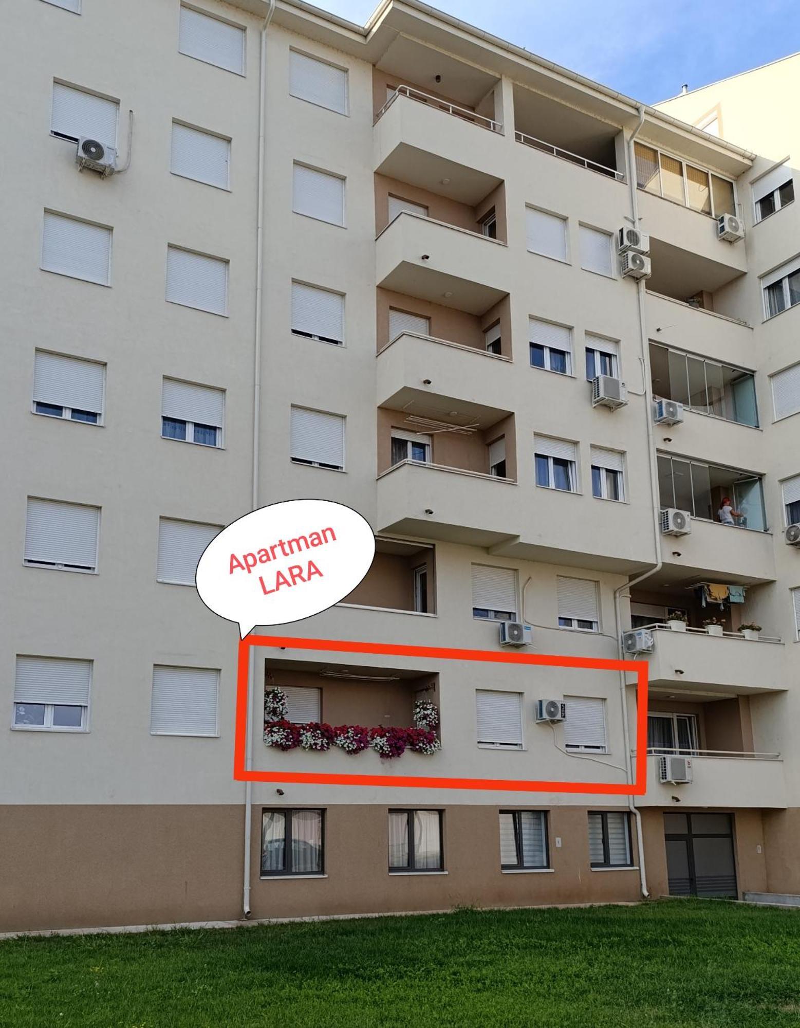 Apartman Lara Pirot Bagian luar foto
