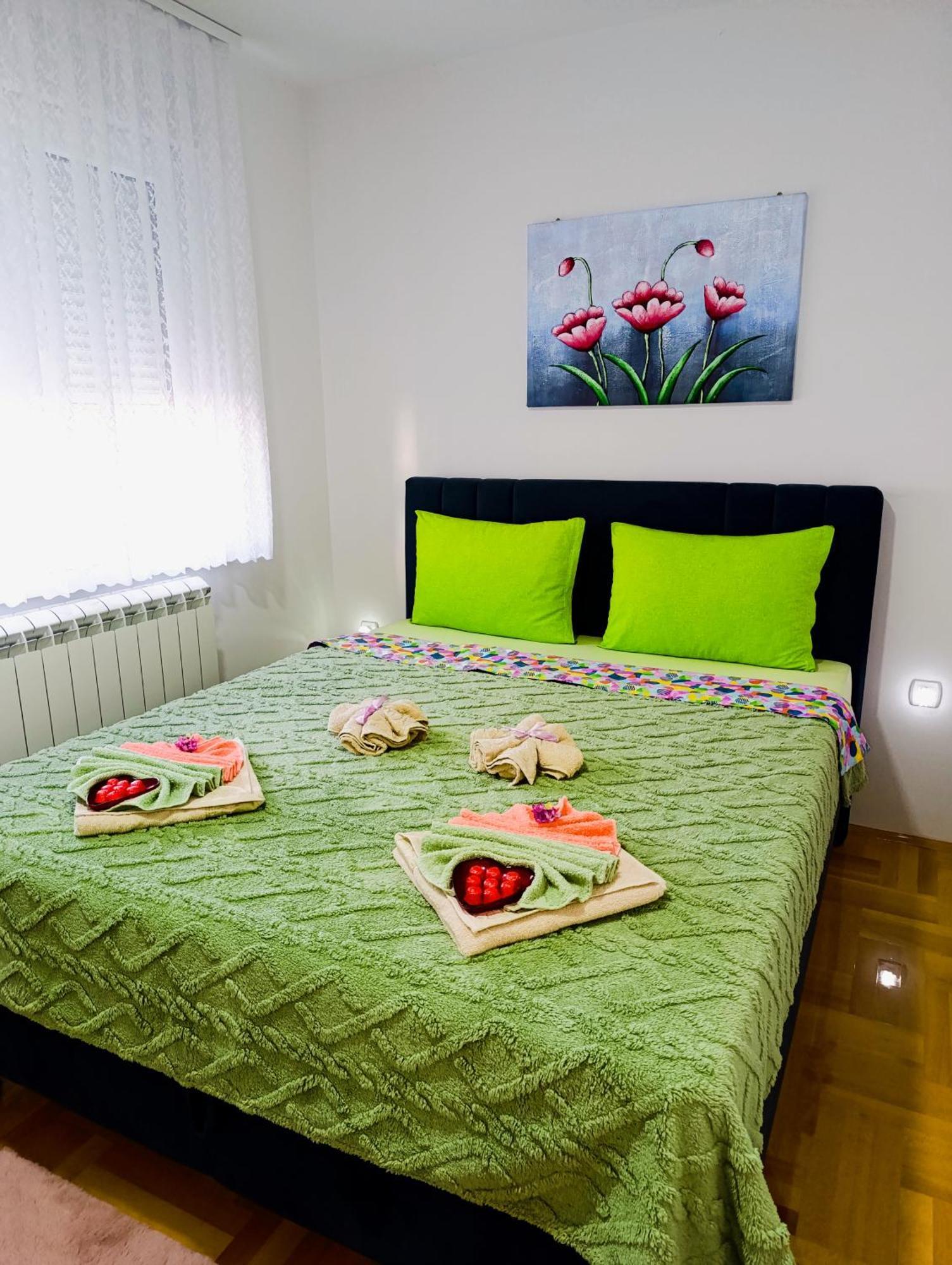 Apartman Lara Pirot Bagian luar foto
