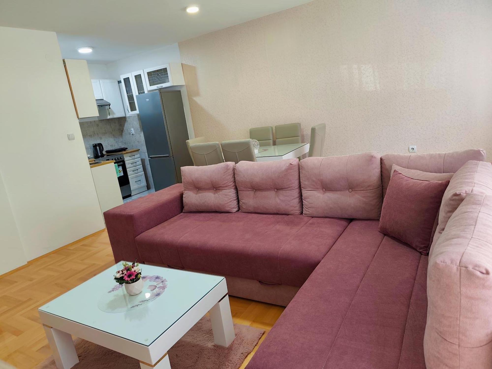Apartman Lara Pirot Bagian luar foto