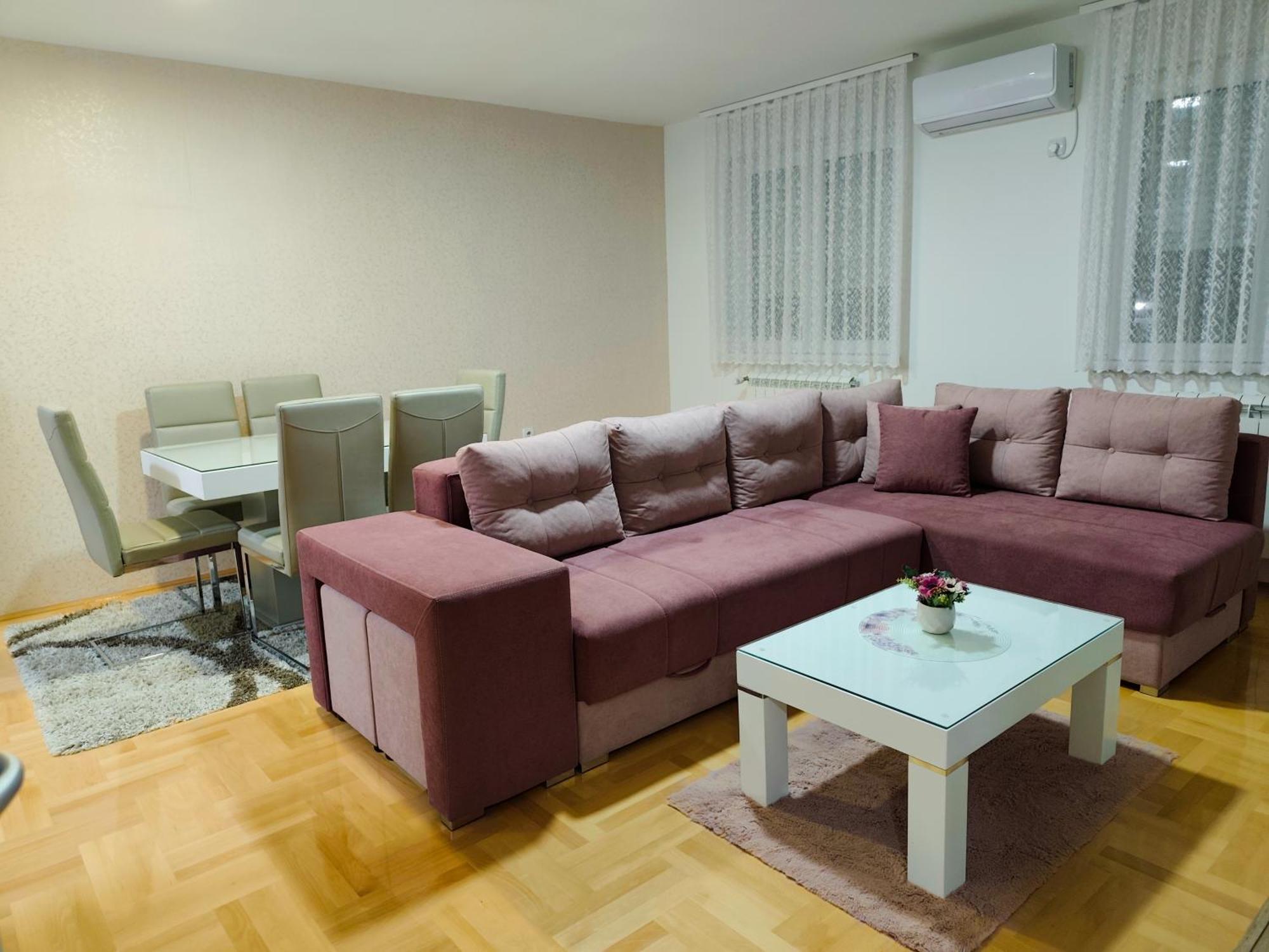 Apartman Lara Pirot Bagian luar foto