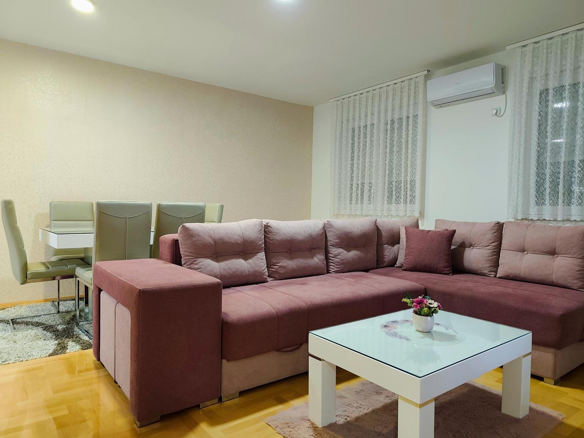 Apartman Lara Pirot Bagian luar foto